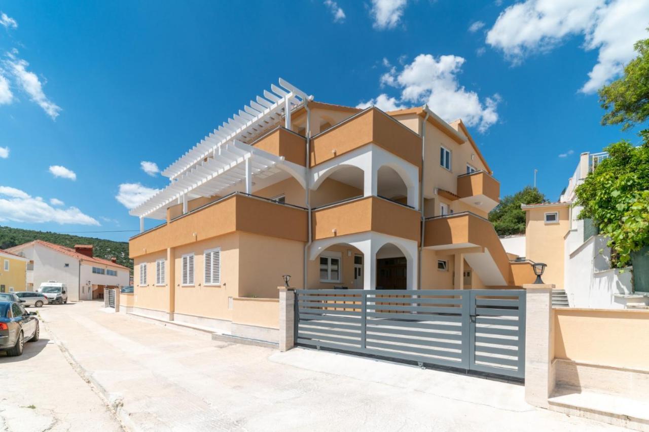 Villa A Marina Bagian luar foto